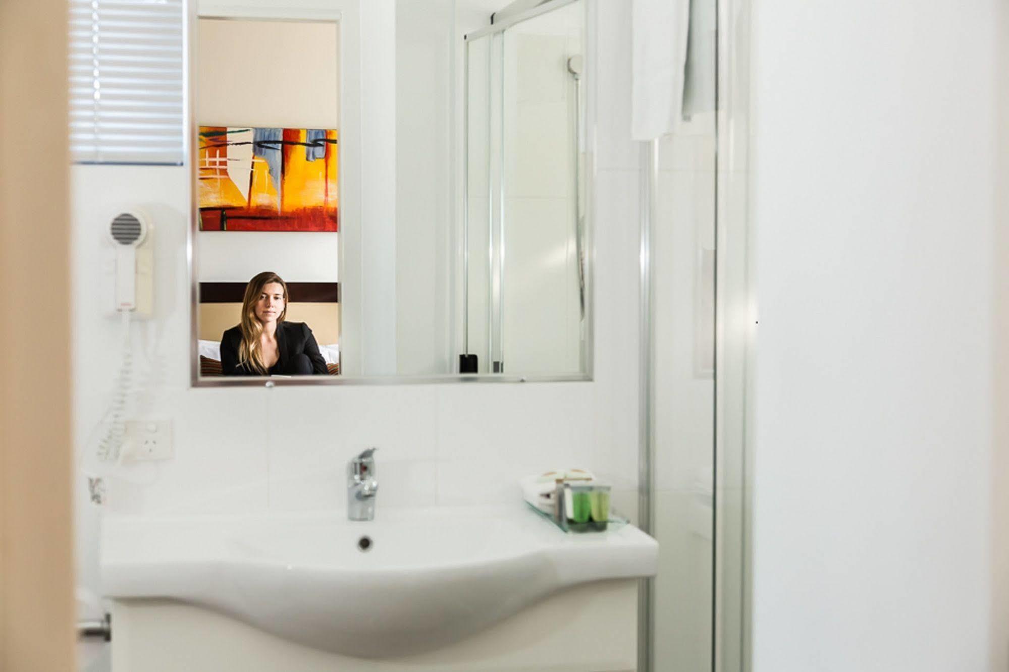 Gladstone Heights Executive Apartments Luaran gambar
